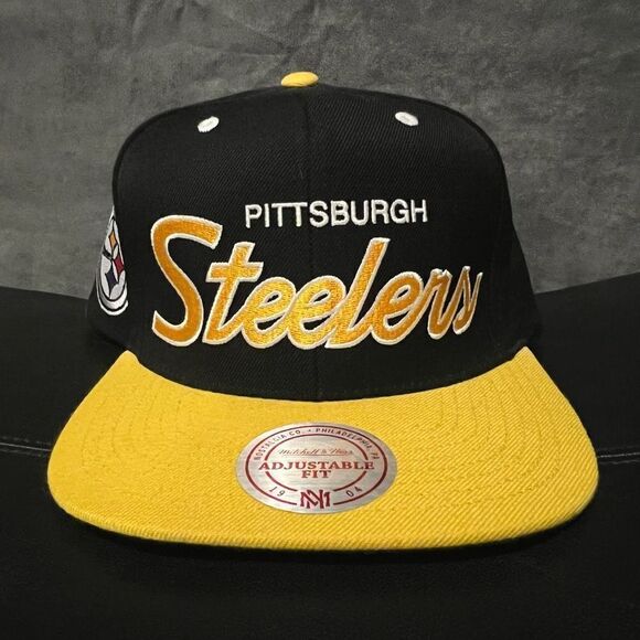 MITCHELL & NESS Pittsburgh Steelers Classic Script SnapBack Hat / One Size - Picture 1 of 7